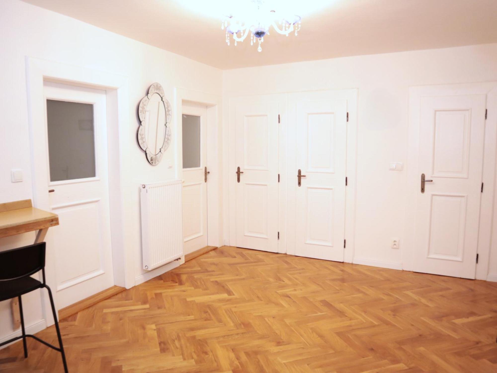 Apartment At The Blue Lion & Parking Assistance