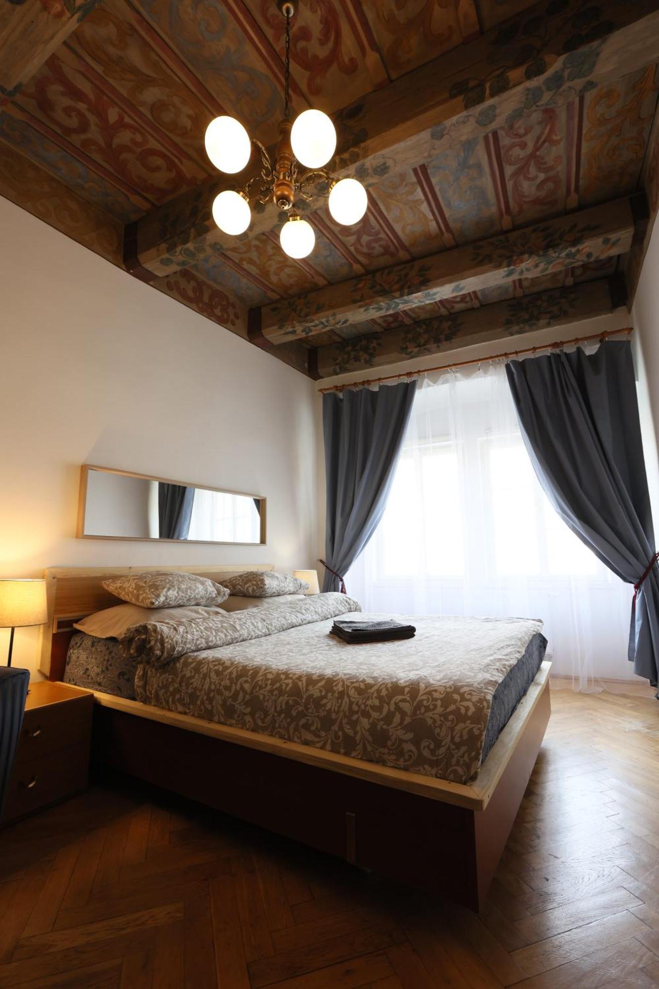 At The Blue Lion & Parking Assistance Appartement Praag