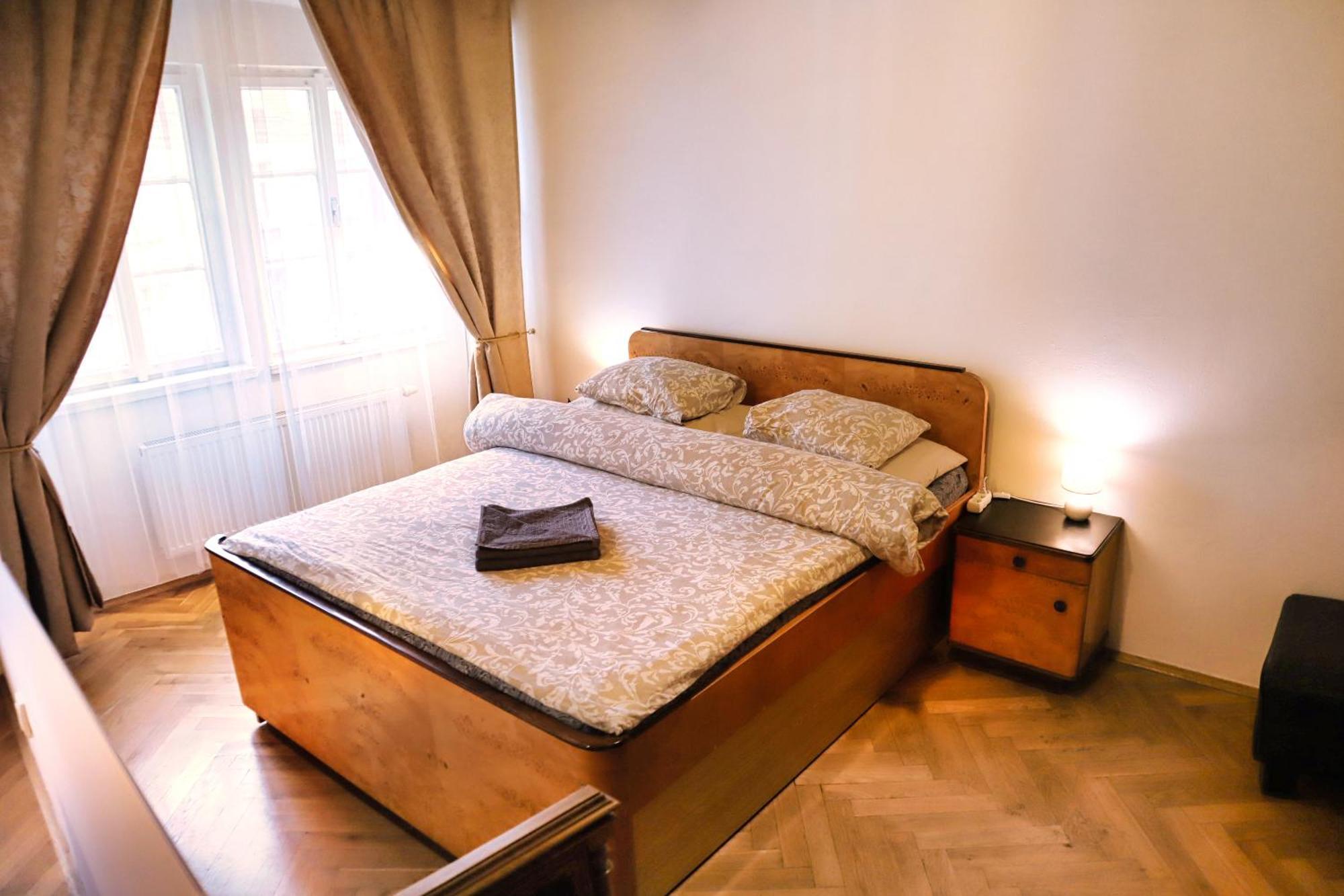 At The Blue Lion & Parking Assistance Appartement *